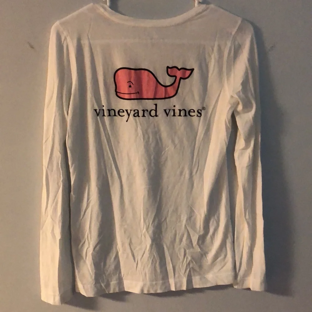 Vineyard Vines Whale White Graphic Long Sleeve - Picture 6 of 6
